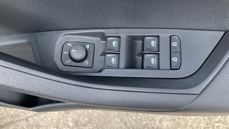 Skoda Karoq 1.5 TSI SE Drive 5dr DSG Petrol Estate